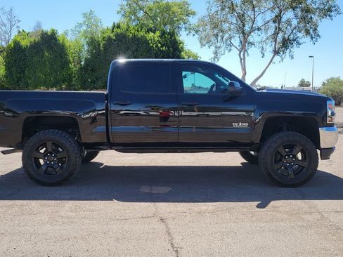 Used 2017 Chevrolet Silverado 1500 LT w/ Texas Edition RWD image 10