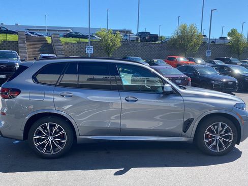 Certified 2024 BMW X5 xDrive40i w/ M Sport Package AWD/4WD image 2