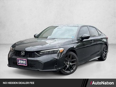 Used 2025 Honda Civic Sport image 1