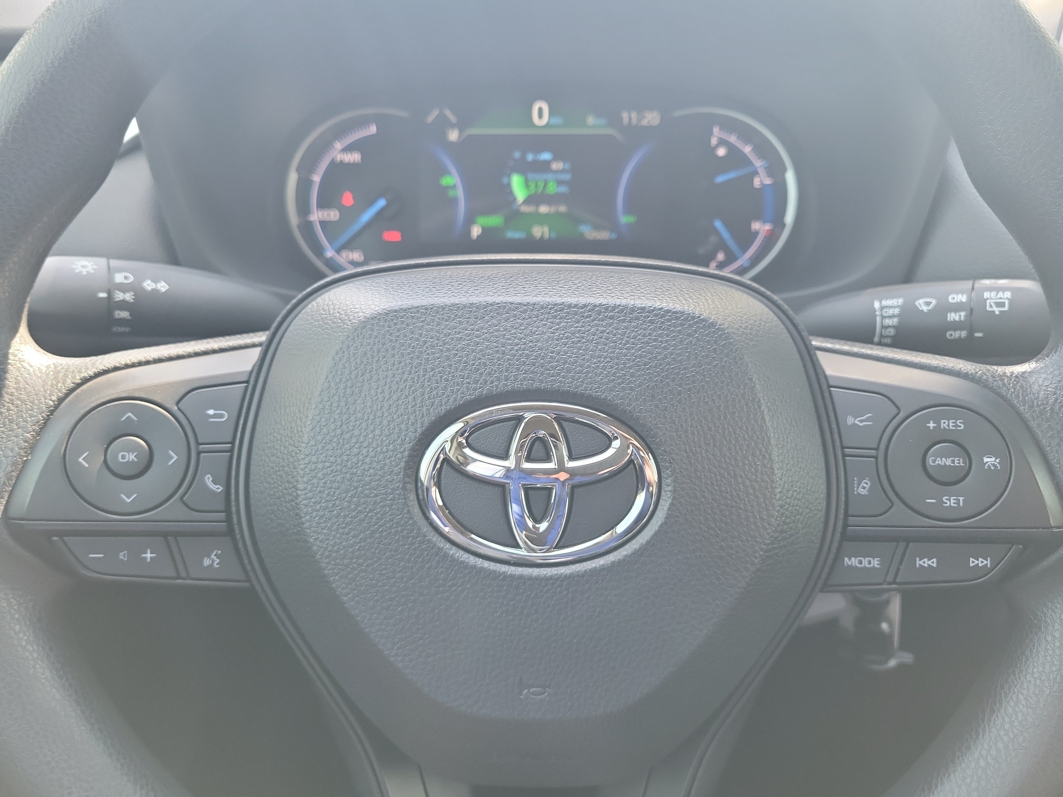Used 2025 Toyota RAV4 LE AWD/4WD image 30