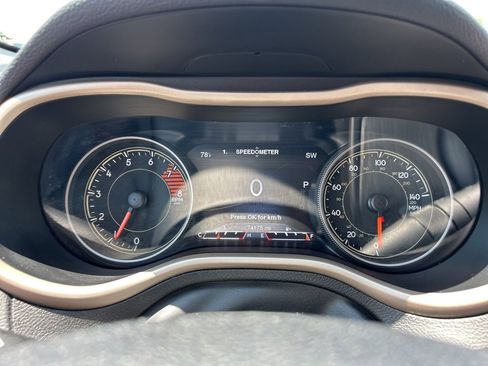 Used 2018 Jeep Cherokee Limited image 13