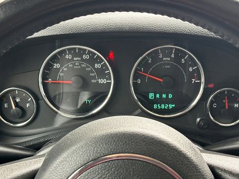 Used 2018 Jeep Wrangler Sport AWD/4WD image 22