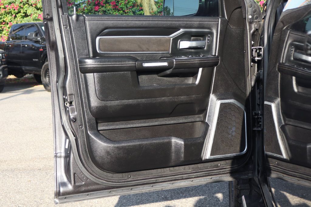 Used 2019 RAM 3500 Laramie AWD/4WD image 19