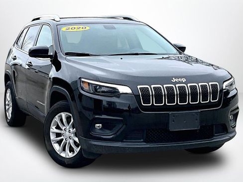 Used 2020 Jeep Cherokee Latitude w/ Cold Weather Group AWD/4WD image 3