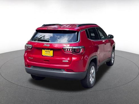 Used 2025 Jeep Compass Latitude AWD/4WD image 15