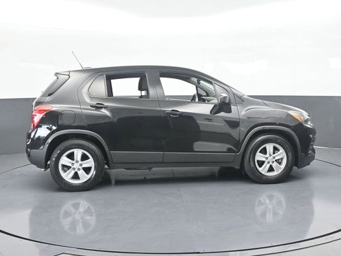 Used 2020 Chevrolet Trax LS image 7