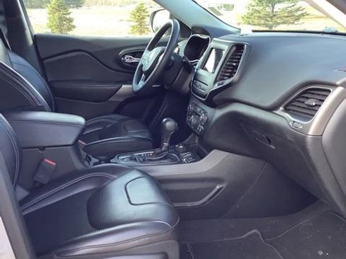 Certified 2021 Jeep Cherokee Latitude Plus image 11