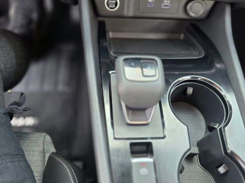 Used 2023 Nissan Rogue SV FWD image 32