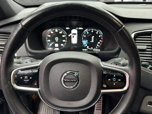 Used 2016 Volvo XC90 T5 R-Design FWD image 13