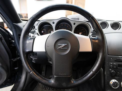 Used 2007 Nissan 350Z Base w/ Cargo Convenience Pkg image 13