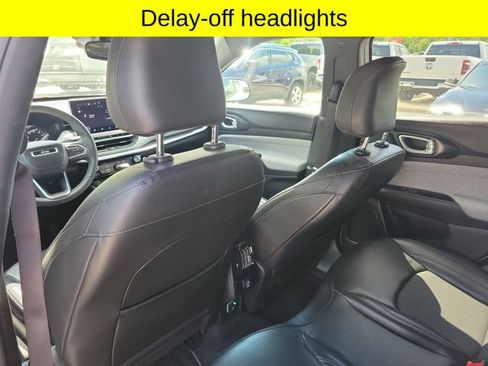 Used 2023 Jeep Compass Latitude AWD/4WD image 26