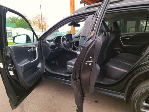 Used 2024 Toyota RAV4 Adventure image 7