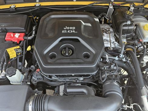 Used 2021 Jeep Wrangler Unlimited Sahara image 18