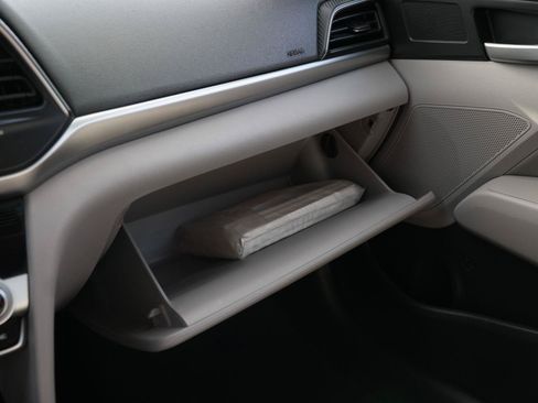 Used 2020 Hyundai Elantra SEL FWD image 27