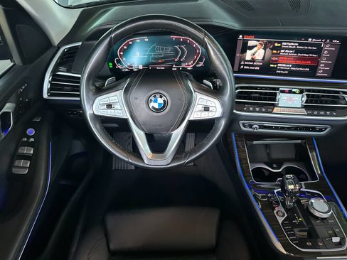 Used 2020 BMW X7 xDrive40i w/ Parking Assistance Package AWD/4WD image 15