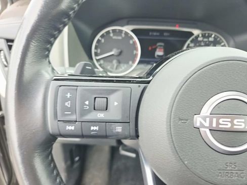 Used 2023 Nissan Rogue SV w/ SV Premium B Package AWD/4WD image 16