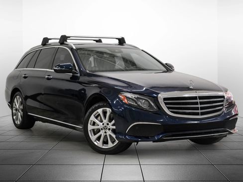 Used 2018 Mercedes-Benz E 400 4MATIC Wagon w/ Premium 2 Package image 7