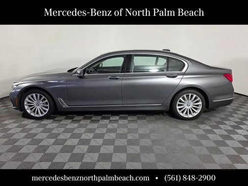 Used 2017 BMW 740i xDrive 740i xDrive image 7