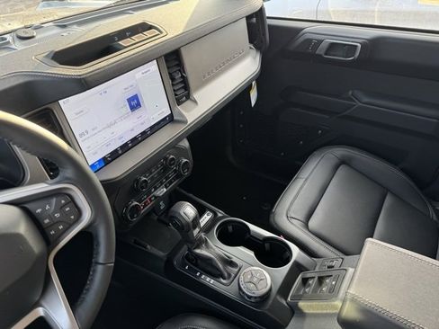 New 2025 Ford Bronco Outer Banks image 14