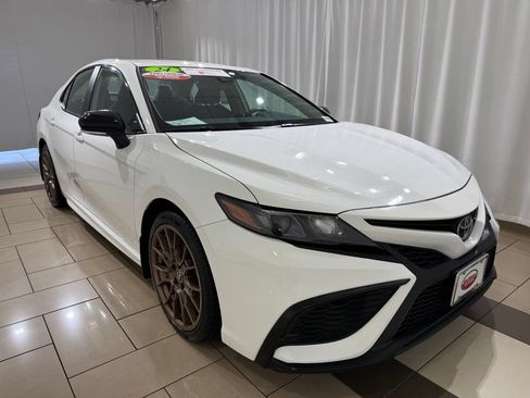 Certified 2024 Toyota Camry SE w/ Convenience Package AWD/4WD image 7
