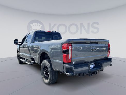New 2026 Ford F350 Lariat w/ Black Appearance Package image 4