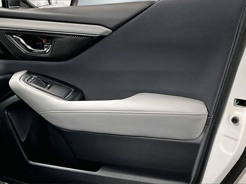 Used 2020 Subaru Outback Premium image 26