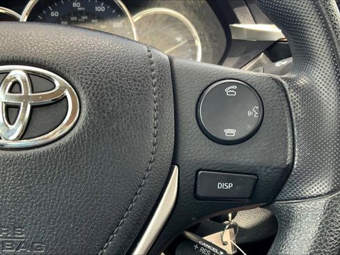 Used 2015 Toyota Corolla LE FWD image 25