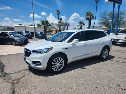 Used 2018 Buick Enclave Premium FWD image 2