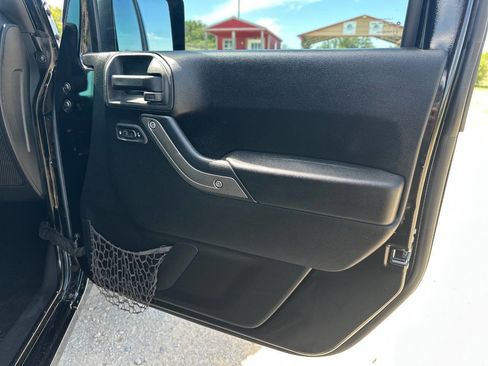 Used 2015 Jeep Wrangler Unlimited Sport w/ Quick Order Package 24S image 16