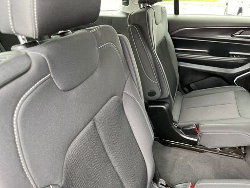 Used 2022 Jeep Grand Cherokee L Laredo w/ Luxury Tech Group I image 43