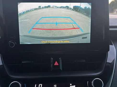 Used 2023 Toyota Corolla LE FWD image 29