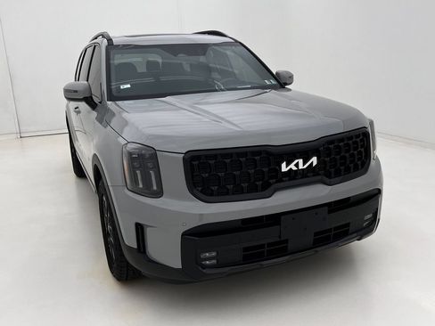 Used 2024 Kia Telluride SX Prestige X-Pro AWD/4WD image 3