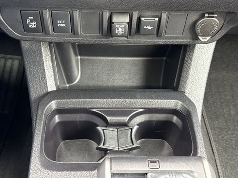 Used 2023 Toyota Tacoma SR5 w/ Technology Package AWD/4WD image 24