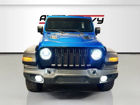 Used 2022 Jeep Wrangler Unlimited Willys image 2