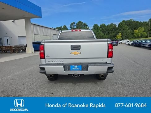 Used 2017 Chevrolet Silverado 1500 LT w/ All Star Edition AWD/4WD image 4