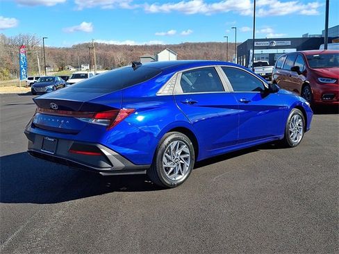 Used 2024 Hyundai Elantra SEL image 10