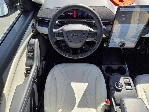Certified 2024 Ford Mustang Mach-E Premium image 8