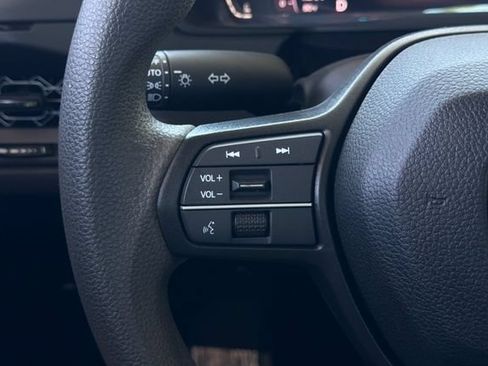 Certified 2023 Honda Accord LX image 28