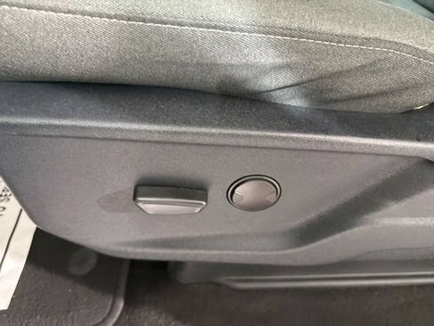 Used 2023 Ford F150 XLT AWD/4WD image 18