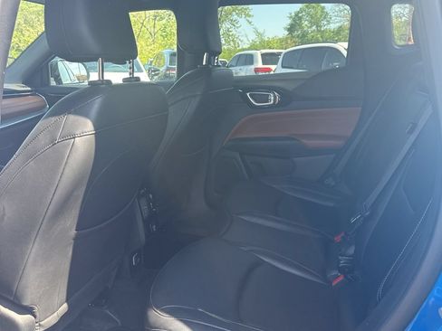 Used 2025 Jeep Compass Limited AWD/4WD image 23