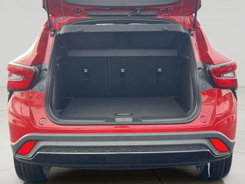 New 2026 Chevrolet Trax RS image 7