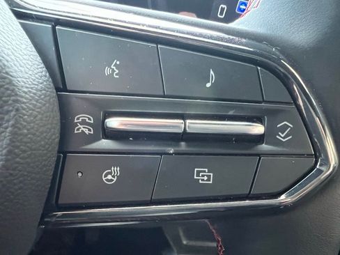 Used 2025 Chevrolet Equinox RS image 44