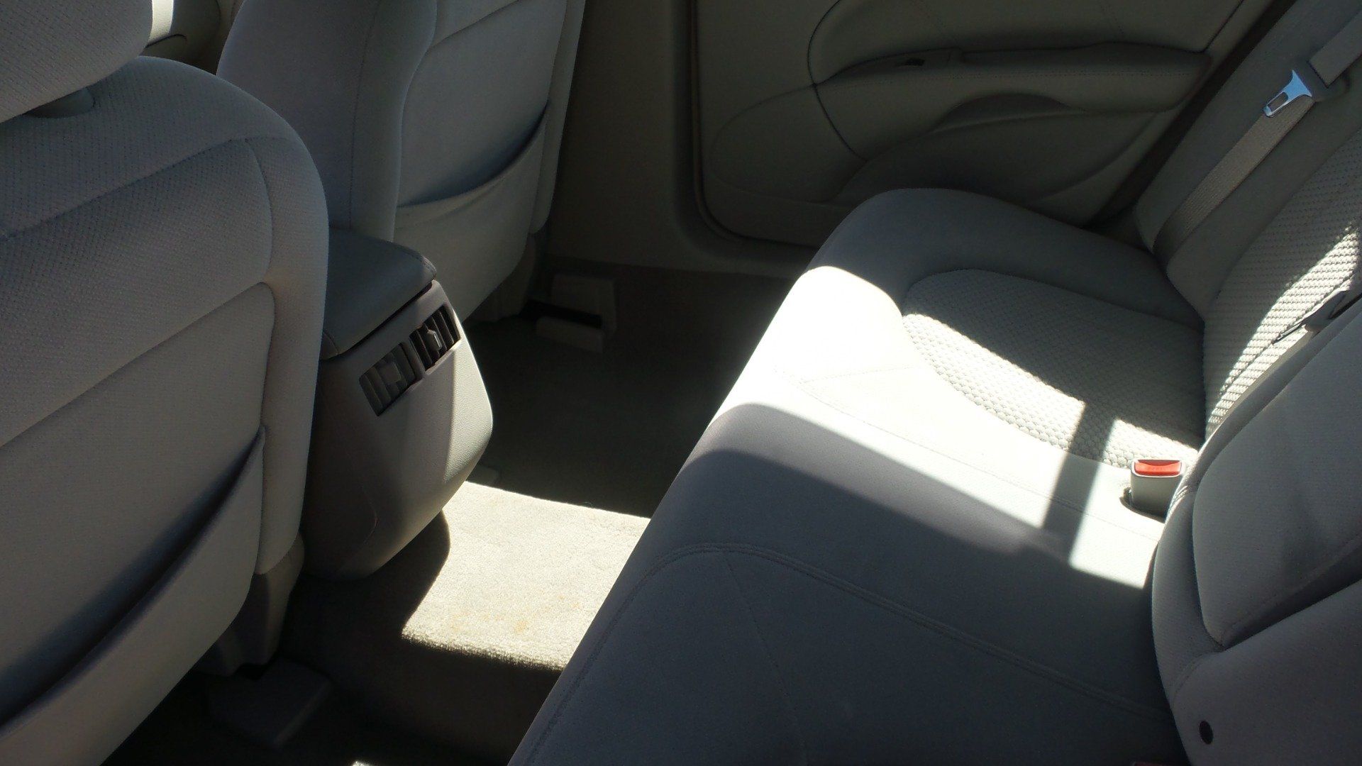 Used 2008 Buick Lucerne CX w/ Driver Confidence Package FWD image 28