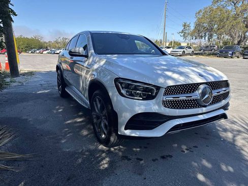 Used 2020 Mercedes-Benz GLC 300 4MATIC Coupe image 8