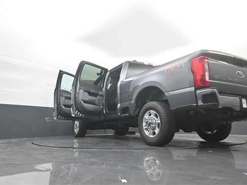New 2026 Ford F350 XLT w/ FX4 Off-Road Package image 39