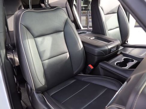 Used 2023 Chevrolet Tahoe Premier w/ Max Trailering Package AWD/4WD image 15