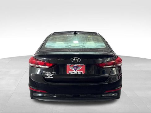 Used 2018 Hyundai Elantra SEL FWD image 6