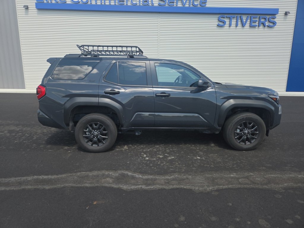 Used 2025 Toyota 4Runner SR5 RWD image 11