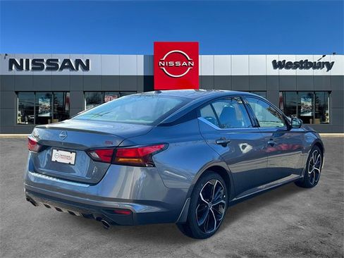 Used 2023 Nissan Altima 2.5 SR image 5