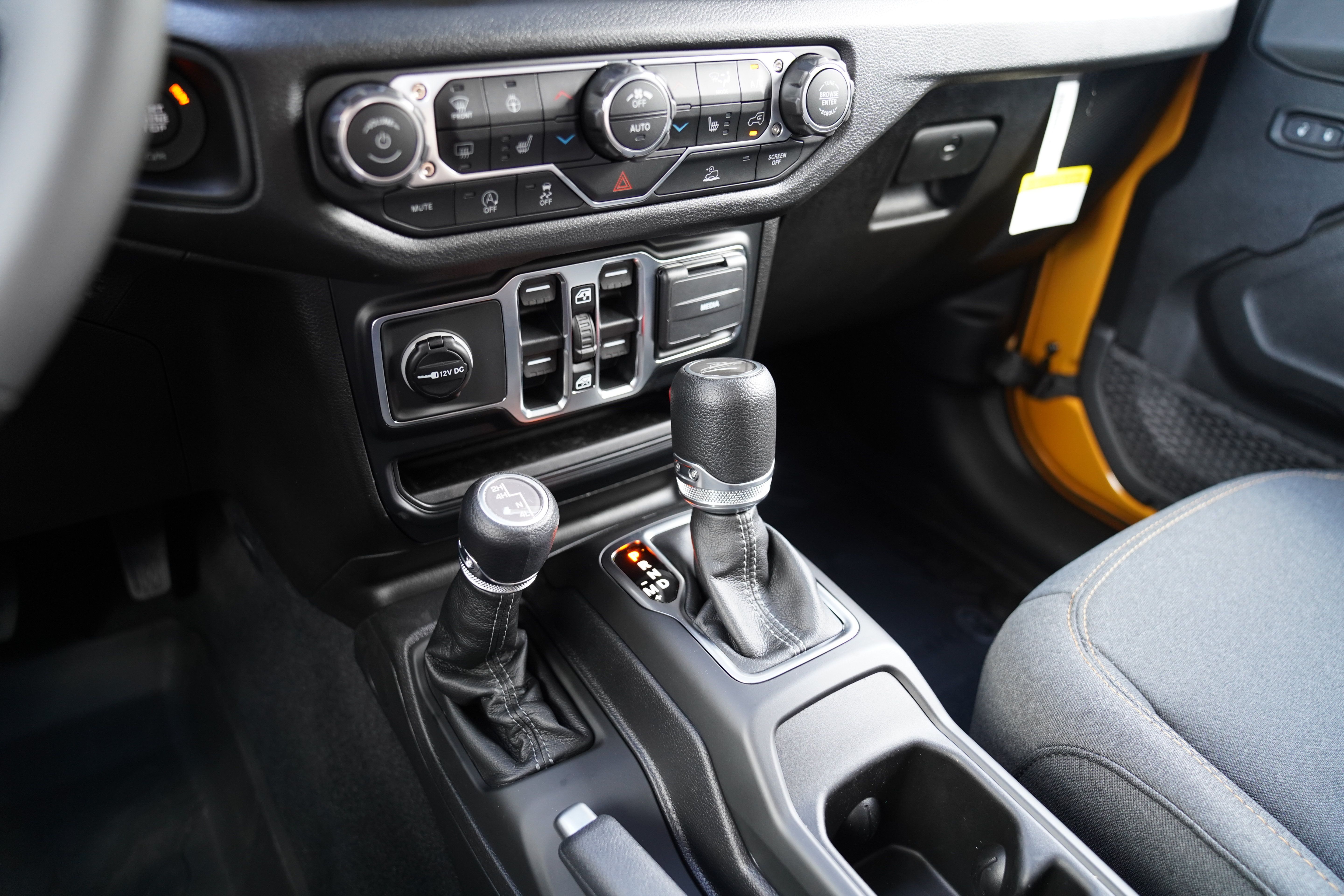 New 2026 Jeep Gladiator Sport AWD/4WD image 25